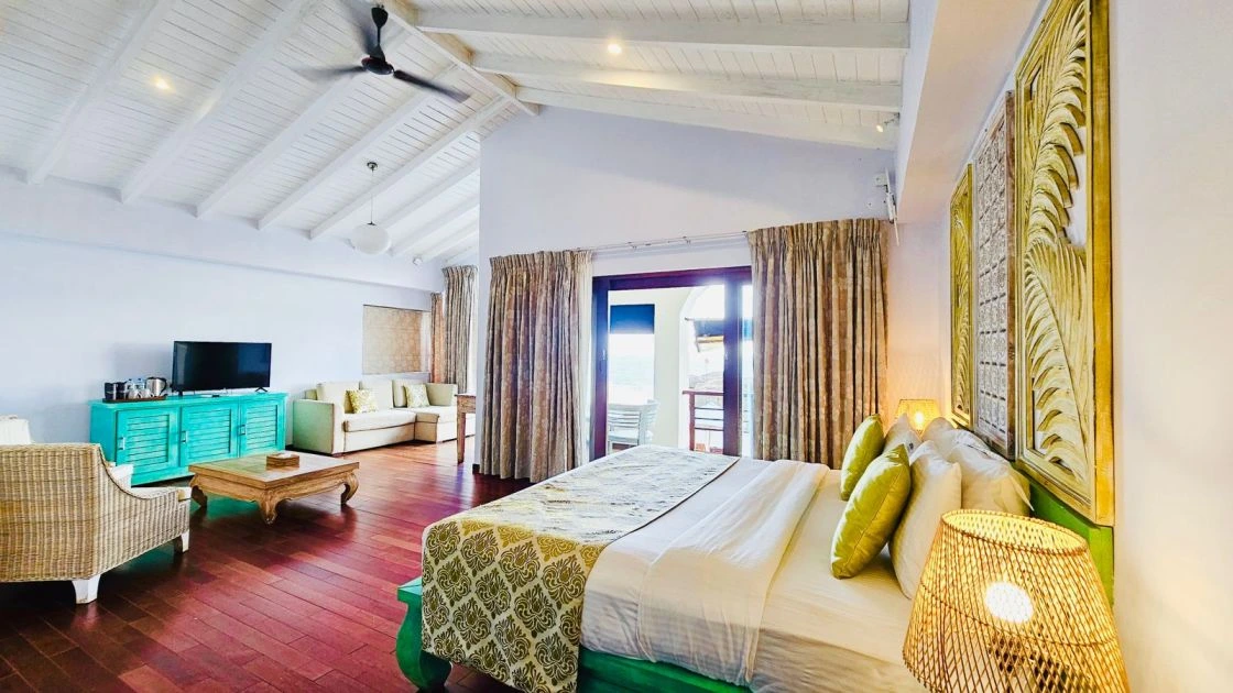 Deluxe Hilltop Residence